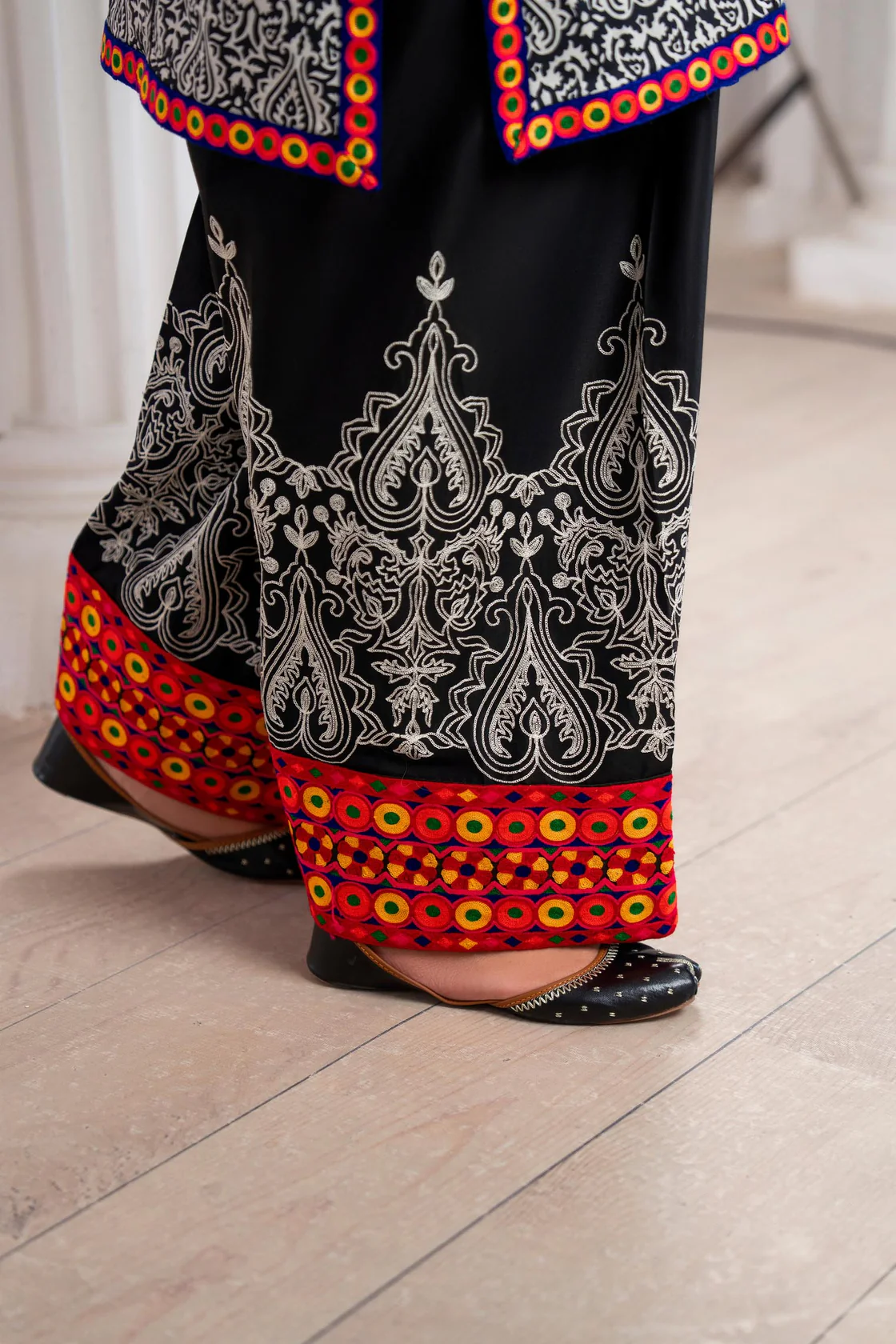 AainaLookBook-46_1120x